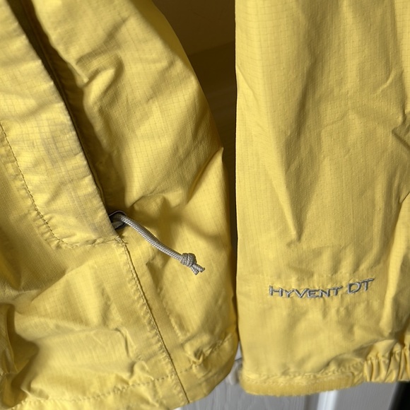 Used Condition North Face Rain Shell - Picture 5 of 6